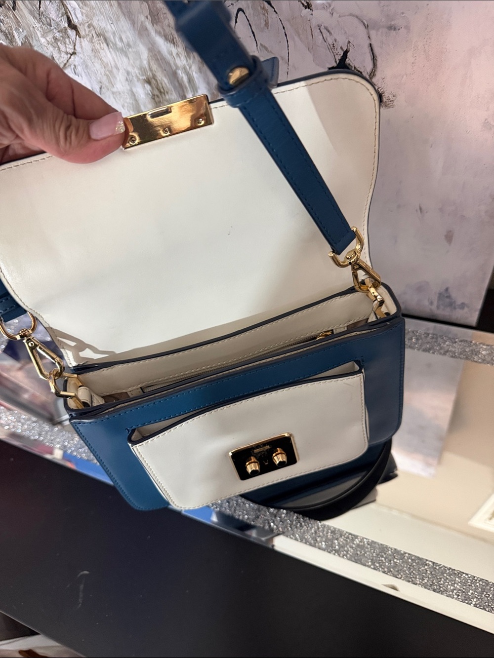 Michael Kors Light Blue, Navy & White Leather Crossbody (2 detachable straps) - Picture 4 of 13